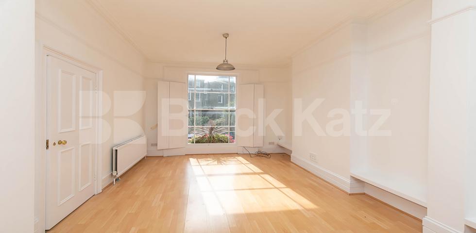 Amazing two bedrooom property fully unfurnished set in a period conversion Marquis Road, Camden